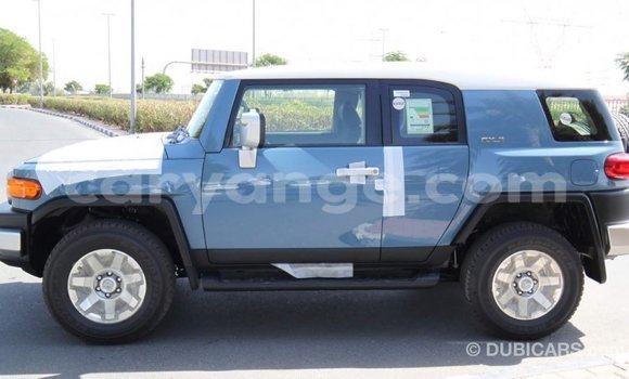 Acheter Import Voiture Toyota FJ Cruiser Bleu à Import - Dubai, Namibie Acheter Import Voiture Toyota FJ Cruiser Bleu à Import - Dubai, Namibie