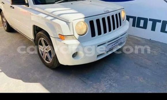 Buy Used Jeep Commander White Car in Windhoek in Namibia Buy Used Jeep Commander White Car in Windhoek in Namibia