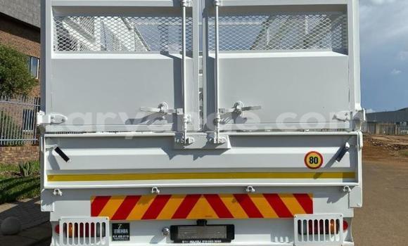 Buy Used Isuzu FTR 850 White Truck in Windhoek in Namibia Buy Used Isuzu FTR 850 White Truck in Windhoek in Namibia