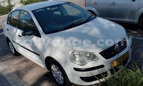 Buy Used Pontiac Aztek White Car in Windhoek in Namibia