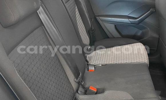 Acheter Occasion Voiture Volkswagen T-Roc Blanc à Windhoek, Namibie Acheter Occasion Voiture Volkswagen T-Roc Blanc à Windhoek, Namibie