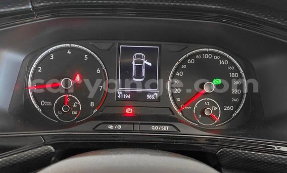 Acheter Occasion Voiture Volkswagen T-Roc Blanc à Windhoek, Namibie Acheter Occasion Voiture Volkswagen T-Roc Blanc à Windhoek, Namibie