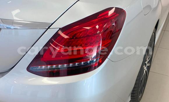 Acheter Occasion Voiture Mercedes-Benz C-Classe Gris à Windhoek, Namibie Acheter Occasion Voiture Mercedes-Benz C-Classe Gris à Windhoek, Namibie