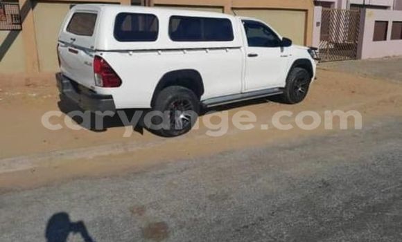 Buy Used Toyota 2000GT White Car in Windhoek in Namibia