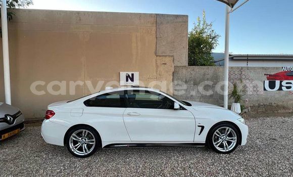 Acheter Occasion Voiture BMW 4er Blanc à Windhoek, Namibie Acheter Occasion Voiture BMW 4er Blanc à Windhoek, Namibie