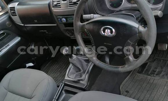 Acheter Occasion Voiture GMC Jimmy Blanc à Windhoek, Namibie Acheter Occasion Voiture GMC Jimmy Blanc à Windhoek, Namibie