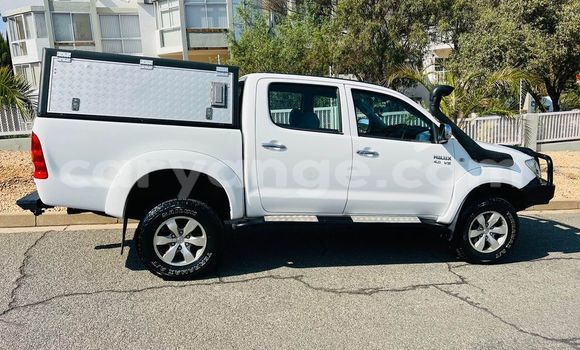 Acheter Occasion Voiture Toyota Hilux Blanc à Windhoek, Namibie Acheter Occasion Voiture Toyota Hilux Blanc à Windhoek, Namibie