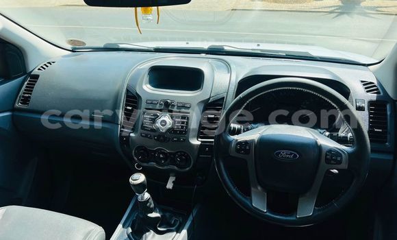 Acheter Occasion Voiture Ford Ranger Blanc à Windhoek, Namibie Acheter Occasion Voiture Ford Ranger Blanc à Windhoek, Namibie