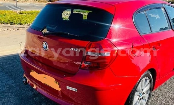 Acheter Occasion Voiture BMW 1er Rouge à Windhoek, Namibie Acheter Occasion Voiture BMW 1er Rouge à Windhoek, Namibie