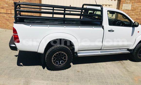 Acheter Occasion Voiture Toyota Hilux Blanc à Windhoek, Namibie Acheter Occasion Voiture Toyota Hilux Blanc à Windhoek, Namibie