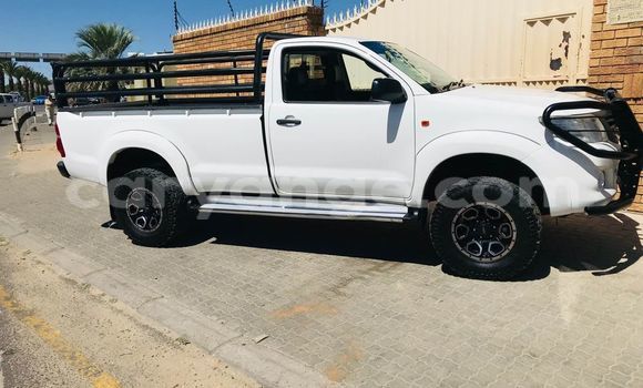 Acheter Occasion Voiture Toyota Hilux Blanc à Windhoek, Namibie Acheter Occasion Voiture Toyota Hilux Blanc à Windhoek, Namibie