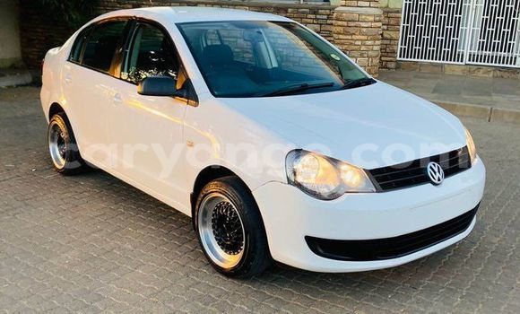 Acheter Occasion Voiture Volkswagen Polo Blanc à Windhoek, Namibie Acheter Occasion Voiture Volkswagen Polo Blanc à Windhoek, Namibie
