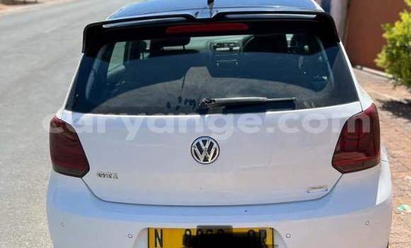 Acheter Occasion Voiture Volkswagen Polo Blanc à Windhoek, Namibie Acheter Occasion Voiture Volkswagen Polo Blanc à Windhoek, Namibie