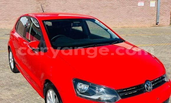 Acheter Occasion Voiture Volkswagen Polo Rouge à Windhoek, Namibie Acheter Occasion Voiture Volkswagen Polo Rouge à Windhoek, Namibie