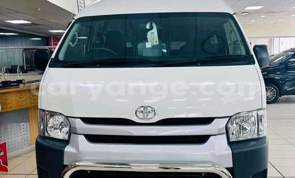 Buy Used Toyota Hi Ace White Car in Windhoek in Namibia Buy Used Toyota Hi Ace White Car in Windhoek in Namibia