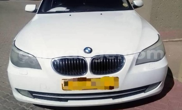 Acheter Occasion Voiture BMW 5–Series Blanc à Okahandja, Namibie Acheter Occasion Voiture BMW 5–Series Blanc à Okahandja, Namibie
