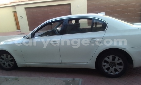 Acheter Occasion Voiture BMW 5–Series Blanc à Okahandja, Namibie Acheter Occasion Voiture BMW 5–Series Blanc à Okahandja, Namibie