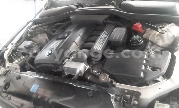 Acheter Occasion Voiture BMW 5–Series Blanc à Okahandja, Namibie Acheter Occasion Voiture BMW 5–Series Blanc à Okahandja, Namibie