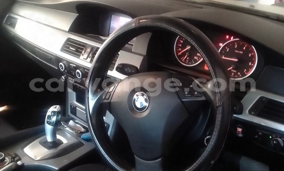 Acheter Occasion Voiture BMW 5–Series Blanc à Okahandja, Namibie Acheter Occasion Voiture BMW 5–Series Blanc à Okahandja, Namibie