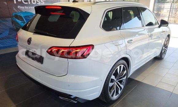 Buy Used Volkswagen Touareg Silver Car in Windhoek in Namibia Buy Used Volkswagen Touareg Silver Car in Windhoek in Namibia