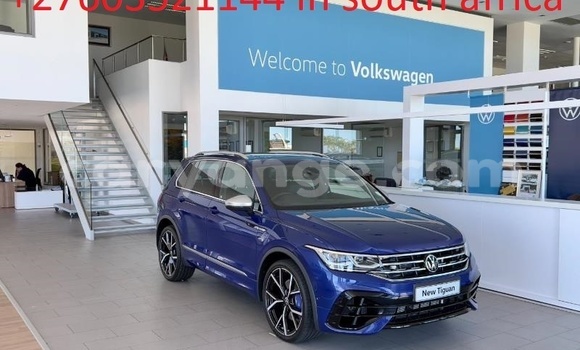 Buy Used Volkswagen Tiguan Blue Car in Windhoek in Namibia