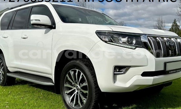Acheter Occasion Voiture Toyota Land Cruiser Prado Blanc à Windhoek, Namibie Acheter Occasion Voiture Toyota Land Cruiser Prado Blanc à Windhoek, Namibie