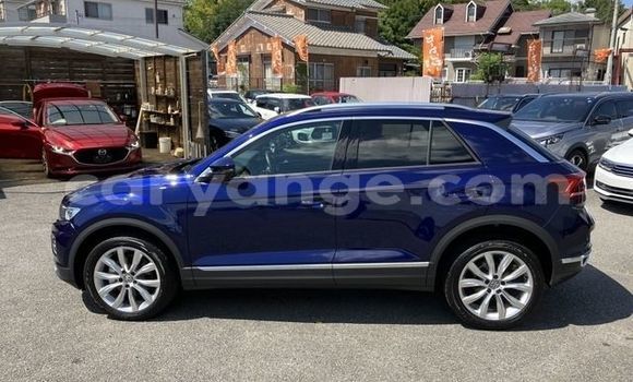 Buy Used Volkswagen T-Roc Blue Car in Windhoek in Namibia Buy Used Volkswagen T-Roc Blue Car in Windhoek in Namibia