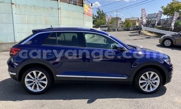 Buy Used Volkswagen T-Roc Blue Car in Windhoek in Namibia Buy Used Volkswagen T-Roc Blue Car in Windhoek in Namibia