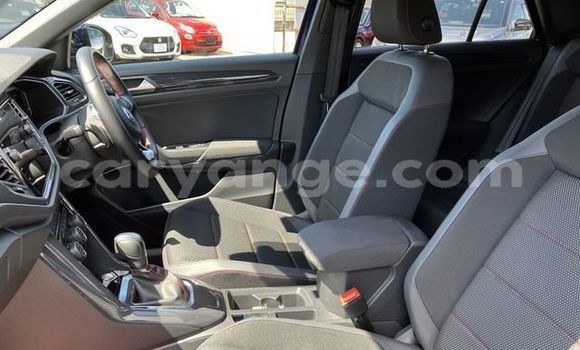 Buy Used Volkswagen T-Roc Blue Car in Windhoek in Namibia Buy Used Volkswagen T-Roc Blue Car in Windhoek in Namibia