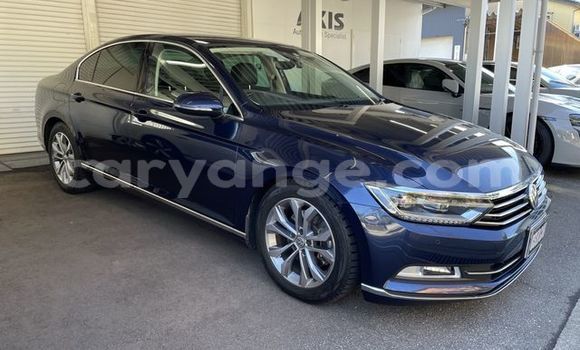 Buy Used Volkswagen Passat Blue Car in Windhoek in Namibia