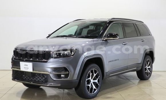 Buy Used Jeep Commander Silver Car in Windhoek in Namibia Buy Used Jeep Commander Silver Car in Windhoek in Namibia