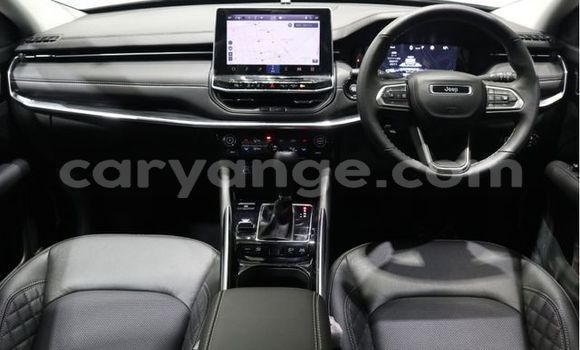 Buy Used Jeep Commander Silver Car in Windhoek in Namibia Buy Used Jeep Commander Silver Car in Windhoek in Namibia