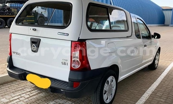 Buy Used Nissan NP 300 White Car in Mariental in Namibia Buy Used Nissan NP 300 White Car in Mariental in Namibia