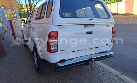 Buy Used Toyota Hilux White Car in Bethanien in Karas Buy Used Toyota Hilux White Car in Bethanien in Karas