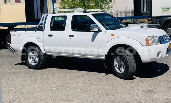 Buy Used Nissan NP 300 White Car in Gobabis in Omaheke Buy Used Nissan NP 300 White Car in Gobabis in Omaheke