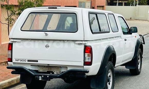Acheter Occasion Voiture Nissan NP 300 Blanc à Import - Dubai, Namibie Acheter Occasion Voiture Nissan NP 300 Blanc à Import - Dubai, Namibie