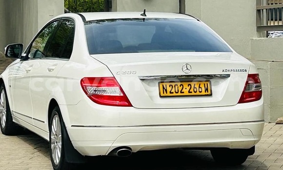 Acheter Occasion Voiture Mercedes-Benz C–Class Blanc à Windhoek, Namibie Acheter Occasion Voiture Mercedes-Benz C–Class Blanc à Windhoek, Namibie