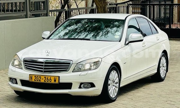 Acheter Occasion Voiture Mercedes-Benz C–Class Blanc à Windhoek, Namibie Acheter Occasion Voiture Mercedes-Benz C–Class Blanc à Windhoek, Namibie