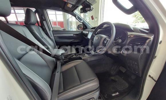 Acheter Occasion Voiture Toyota Hilux Blanc à Karasburg, Karas Acheter Occasion Voiture Toyota Hilux Blanc à Karasburg, Karas