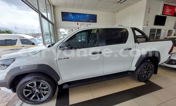 Acheter Occasion Voiture Toyota Hilux Blanc à Karasburg, Karas Acheter Occasion Voiture Toyota Hilux Blanc à Karasburg, Karas