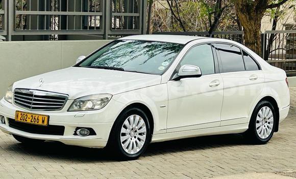 Acheter Occasion Voiture Mercedes-Benz C–Class Blanc à Windhoek, Namibie Acheter Occasion Voiture Mercedes-Benz C–Class Blanc à Windhoek, Namibie