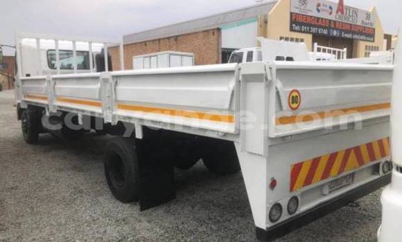 Buy Used Hino 300 Series White Truck in Windhoek in Namibia Buy Used Hino 300 Series White Truck in Windhoek in Namibia