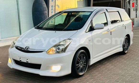 Buy Used Toyota Wish White Car in Gobabis in Omaheke