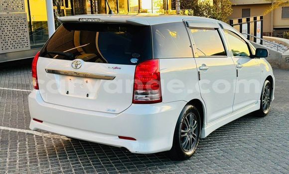 Acheter Occasion Voiture Toyota Wish Blanc à Gobabis, Omaheke Acheter Occasion Voiture Toyota Wish Blanc à Gobabis, Omaheke