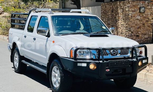 Buy Used Nissan NP 300 White Car in Grootfontein in Namibia Buy Used Nissan NP 300 White Car in Grootfontein in Namibia