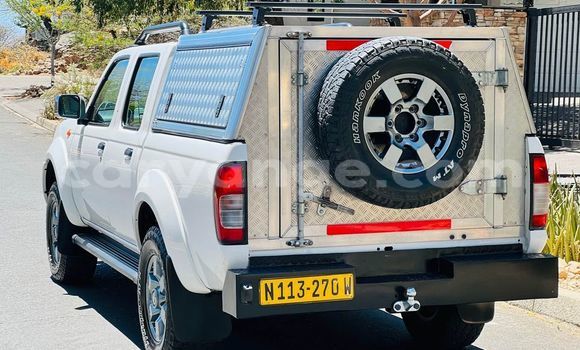 Buy Used Nissan NP 300 White Car in Grootfontein in Namibia Buy Used Nissan NP 300 White Car in Grootfontein in Namibia