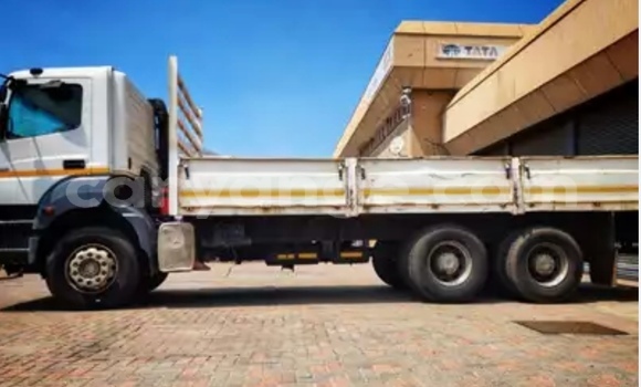 Buy Used Mercedes‒Benz Truck White Truck in Windhoek in Namibia Buy Used Mercedes‒Benz Truck White Truck in Windhoek in Namibia