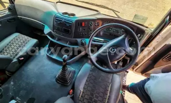 Buy Used Mercedes‒Benz Truck White Truck in Windhoek in Namibia Buy Used Mercedes‒Benz Truck White Truck in Windhoek in Namibia