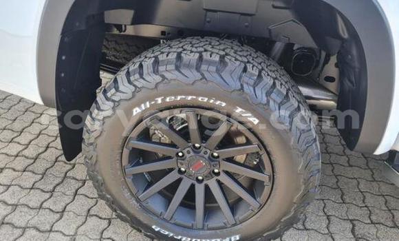 Buy Used Volkswagen Amarok White Car in Windhoek in Namibia Buy Used Volkswagen Amarok White Car in Windhoek in Namibia