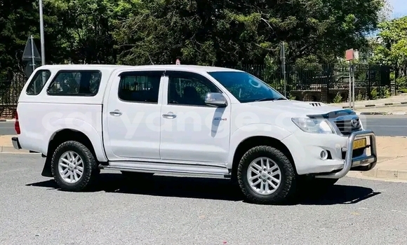 Acheter Occasion Voiture Toyota Hilux Blanc à Windhoek, Namibie Acheter Occasion Voiture Toyota Hilux Blanc à Windhoek, Namibie